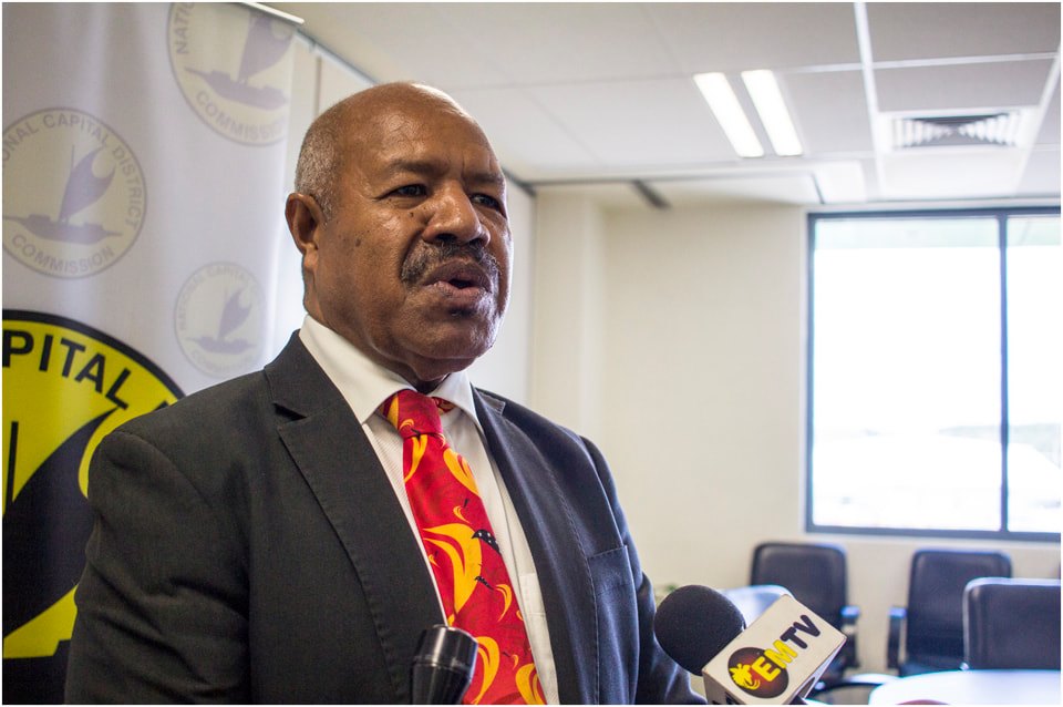 Gubernur Port Moresby Barkop menyambut hangat Presiden Indonesia Widodo ke tanah Melanesia